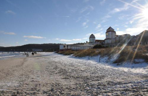 Ferienhaus Boddenkiek mit Wasserblick in Seedorf - Foto 40