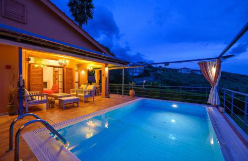 Cozy Small Smart Villa with Private Pool Mikri Mantineia Kalamata - Foto 4