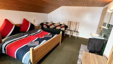 Schöne Unterkunft mit Parkplatz und Bikergarage ohne Küche - Foto 2