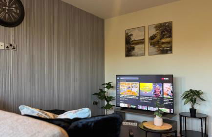 Stylish 2 Bedroom Apartment With 2 Bathrooms and Free Gated Parking - Foto 10