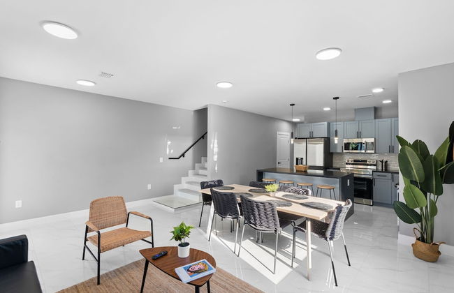 Charming Studio 5 Minutes From Wynwood - Photo 18