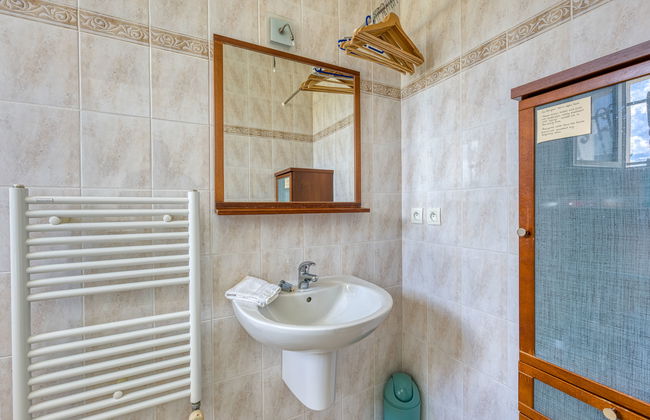 4 bedroom House in Cailhau with private pool and garden - Photo 21