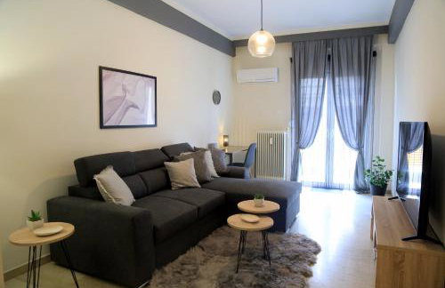 Newly Renovated Central 2 Bedroom Apartment in Kozani - Foto 2