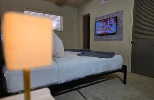 Stylish Galleria Condo 2BR 2BA Saltwater Pool Marquee Uptown - Foto 10