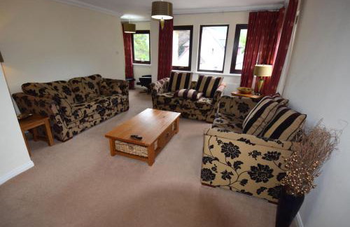 Ridgeview Villa - Partial loch view - Foto 7