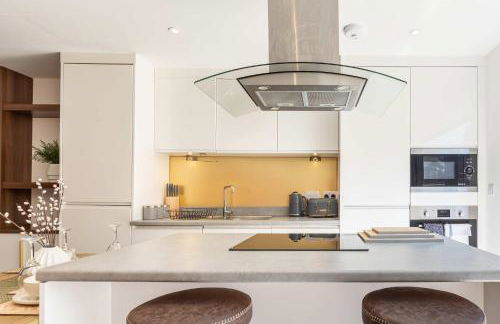 Rest&Recharge at Brookdale House (5 Bedrooms, 15mins to City Centre, Free Parking) - Foto 7