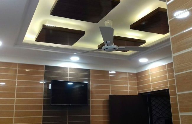 Posh, Nice Foreigner Area Lajpat Ngar Luxury Room - Foto 29