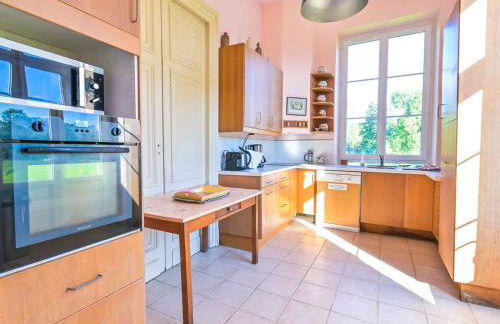 La Breteche-Le château et les dépendances - Photo 10