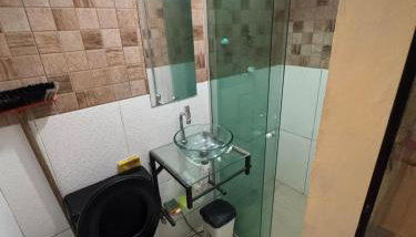 CASA DE DOIS PAVIMENTOS COM SUITEs - Foto 4