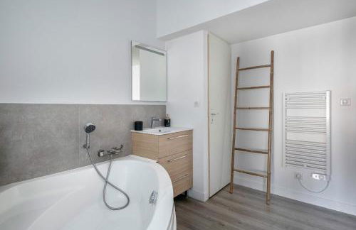 Jacuzzi Maison pour 11 au calme plage a 500m - Foto 13