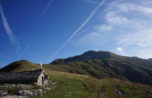 The Mountain House -mountain getaway - Photo 55