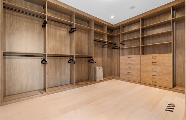 Beverly Grove - Photo 24