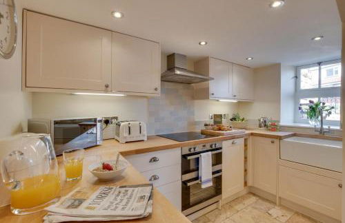 2 Bed in Whitby oc-wa224 - Photo 3