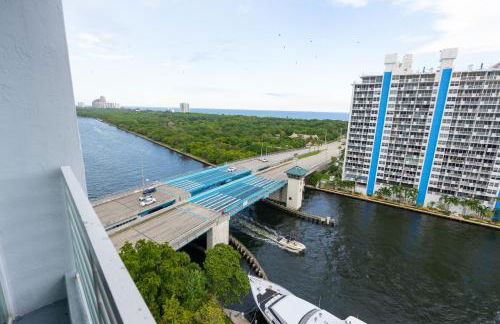 Luxury Waterfront Condo Hilton Hotel Amenities Beach Pool Jacuzzi Jetskis Gym - Foto 12