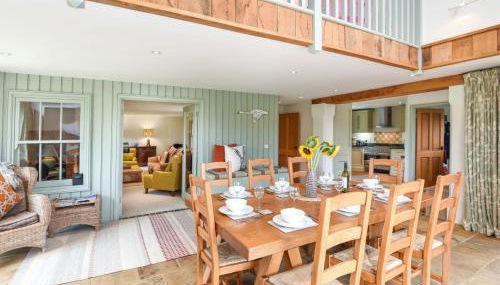 The Paddock - Photo 1