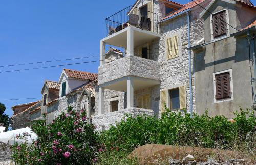 Stone House Nana - Photo 5