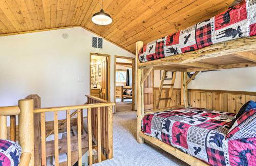 Peaceful Cabin with Mtn and River Views, Fire Pit - Foto 12