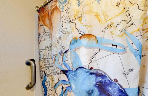 The Lamplighter Inn - Crab Shack and Whale Watching - Photo 12