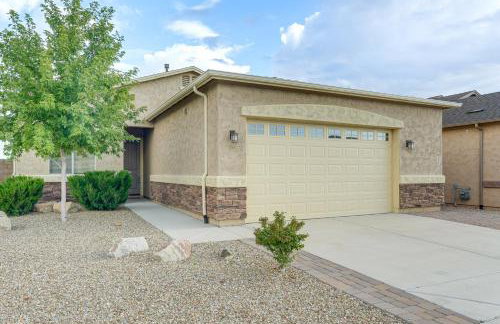 7 Mi to Watson Lake Prescott Valley Home with Patio - Foto 3