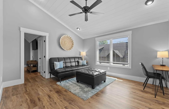 Blue Heron by Avantstay Lakefront, Dock, Pool, Theater Sleeps 22 - Foto 32