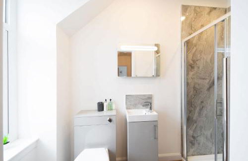 The Corner House - Photo 21