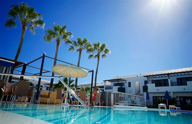 Apartamentos Plaza Azul - Photo 24