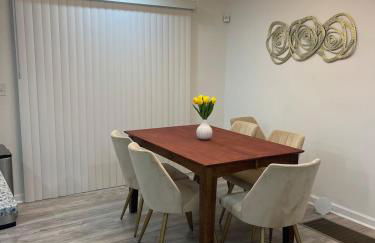 Ideal house close to everything - Foto 26