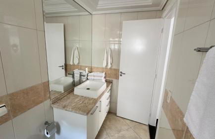 Casa com piscina, Até 8 pessoas, Garagem para 3 Carros - Photo 19