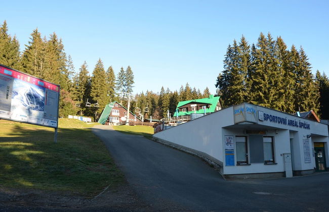 Quaint Holiday Home in Železná Ruda near Ski Area - Foto 17