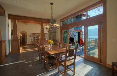 Lakeside Vacation Rental with Stunning Views and Spacious Interior on Flathead Lake, Montana - Foto 16