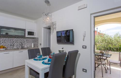 Villa Birikina with Pool - Photo 65