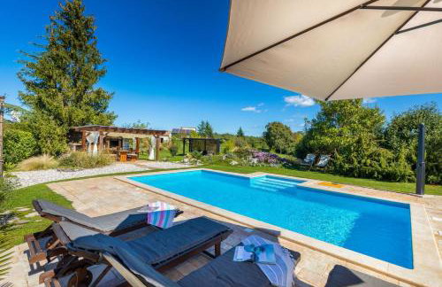 Holiday house Dorstari by Villsy - large garden with pool, playground for kids and adults - Photo 13