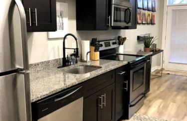 1st Floor & No Steps by Vanderbilt, Belmont & Food - Foto 29