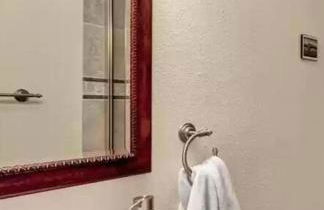 Entire 2br 2ba hilltop view home Sleeps 8 pets 4 acres Jacuzzi Central AC Kingbeds Office Free WiFi Parking Full Kitchen Refrigerator Washer Dryer Furnished Three 3 Large Sunset Dining Patios Grill Stovetop Oven Hiking Wildlife Firepit Quiet very Secluded - Foto 53