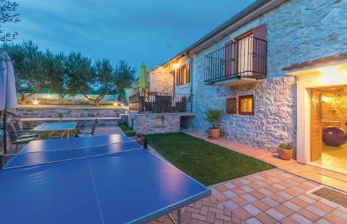 Two-Bedroom Holiday Home In Jagodnja Gornja - Foto 8