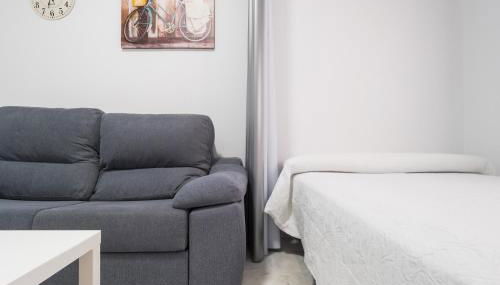 Apartamento Deluxe 2 Room Piscina Parking LuxSevilla Bormujos - Foto 2