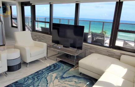 Luxury Beach Resort - HORA RENTALS - Foto 33