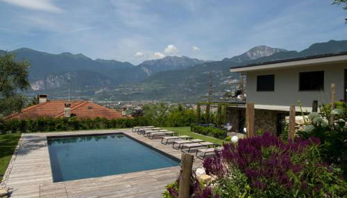 Gazzi Apartments 'Panoramic & Relaxing' - Foto 2, Garden, sunbed, Garden view