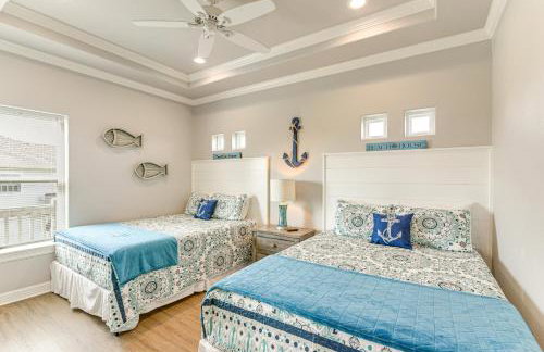 Walk to Shore Crystal Beach Escape with Deck and Bar! - Foto 18