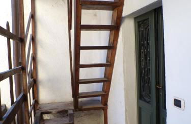 Elegant Traditional Home Steps from the Lake, with Garden and Panoramic Terrace - Photo 51