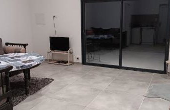 Grand Magnifique Studio piscine et parking privé - Foto 4
