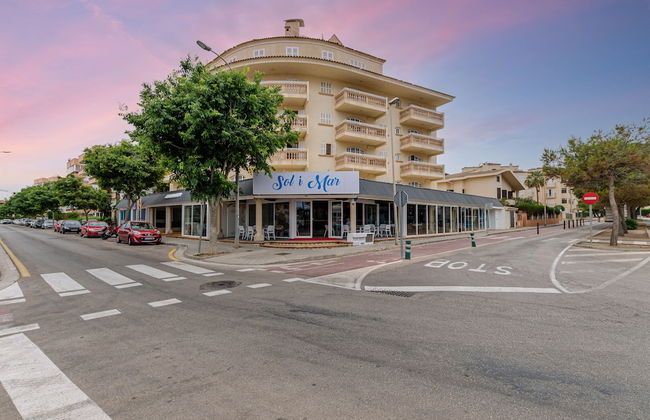 Sol y Mar Apartments - Photo 25