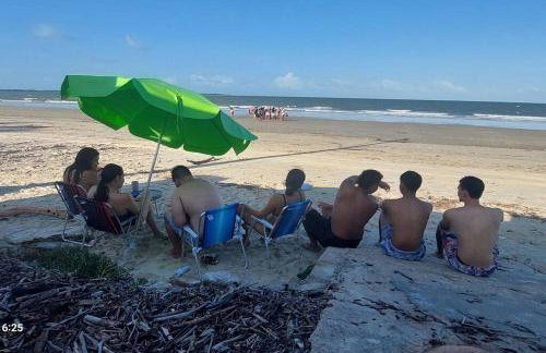 Casa na Praia com Super Piscina, em Condomínio Fechado. - Foto 34