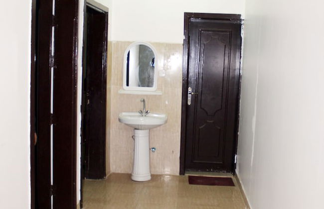 Al Eairy Furnished Apartments Qassim 1 - Foto 2