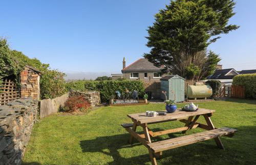 Hazel Bank Cottage - Photo 2