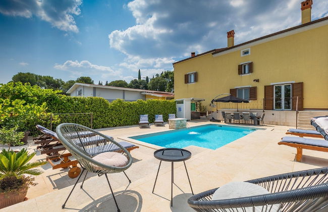 Holiday Home in Rovinjsko With Pool - Foto 1