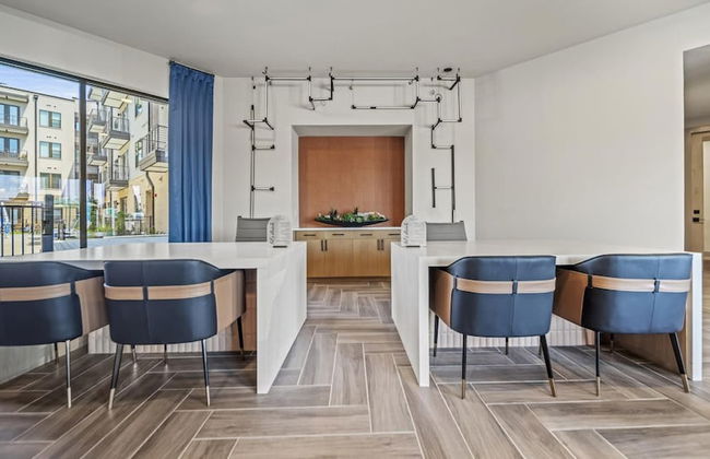 Boho Soco 1BR Queen Suite w Gympickleballlaundry - Foto 11