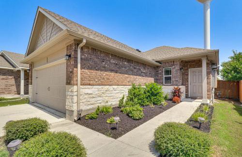 Pool Access and Private Yard Family Home in Kyle! - Foto 29