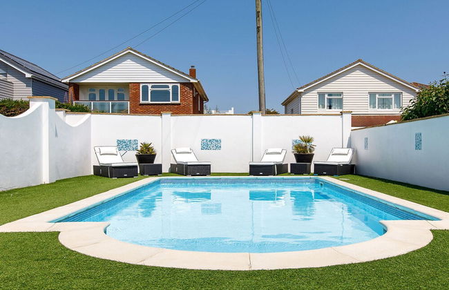 Vibrant Seafront Home With Seasonal Pool - Foto 48