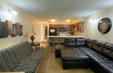 Winterplace Ski in Ski out condo First Floor D105 - Foto 1